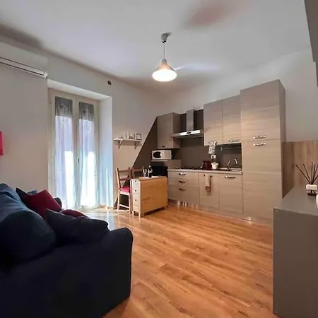 Bucaneve House ローマ