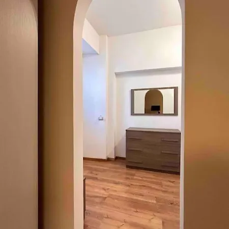 Bucaneve House Apartmán *